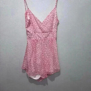 Le Lis Collection Romper, Size M, White & Red